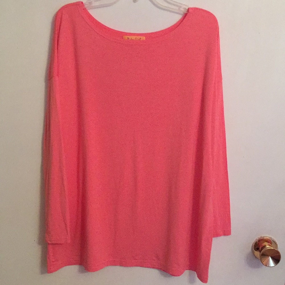 Piko Girl coral top